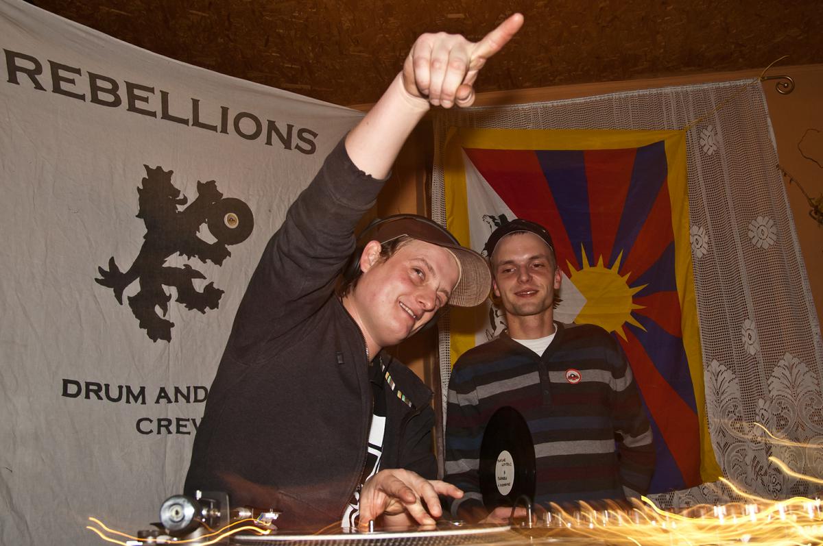 Jose24 a Bop - Let The Bass Kick 19 (2011)